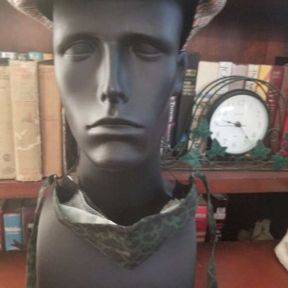 Cloth Face Mask - Silver/Copper Filters-BlackGreen - Picture 4 of 7